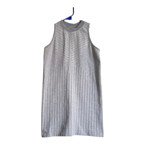Athleta Womens Size Medium Sojourn Tank Top Gray Seamless Striped Racerback - Picture 2 of 6
